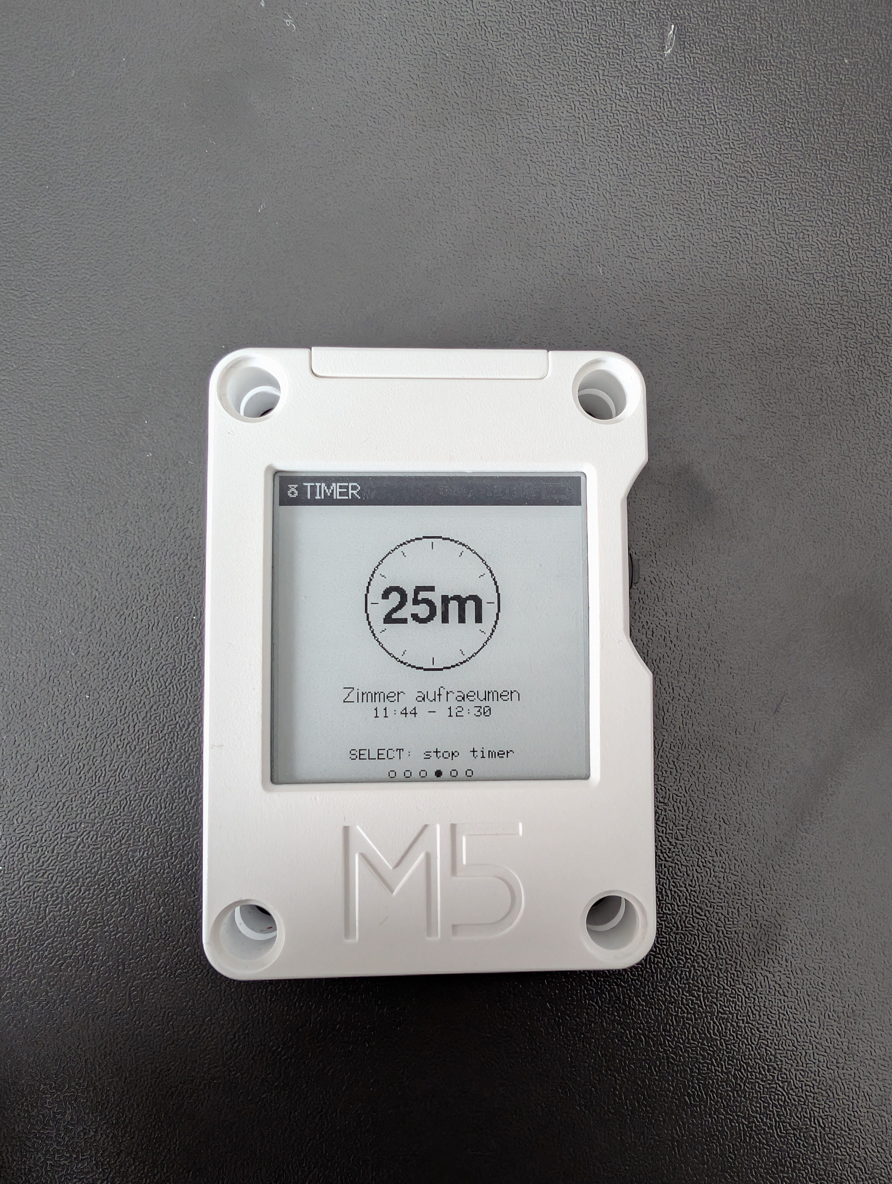 CoreInk showing a running task timer
